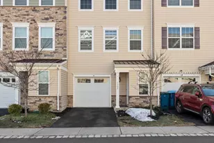 1302 Hights Farm Rd N, Monroe Township, NJ 08831 - Photo 5