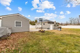 105 Shodda St, Lacey Township, NJ 08731 - Photo 5