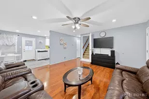 80 Poplar St, Carteret, NJ 07008 - Photo 3