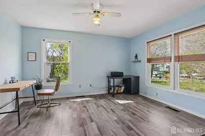 107 Lloyd Court, East Brunswick Township, NJ 08816 - Photo 17