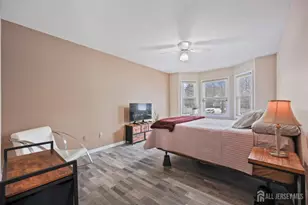 107 Lloyd Ct, East Brunswick Township, NJ 08816 - Photo 15