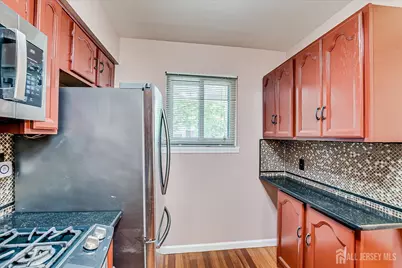 6 Tulip Court, Edison, NJ 08820 - Photo 13