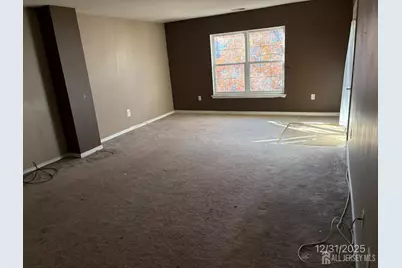 1031 Dogwood Court, New Brunswick, NJ 08901 - Photo 7