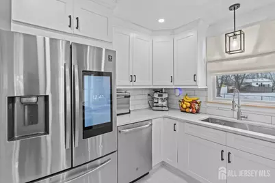 401 Port Monmouth Road, Middletown, NJ 07748 - Photo 9