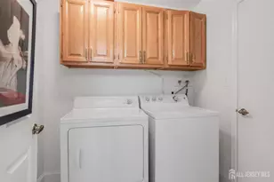 36C Canterbury Dr, Monroe Township, NJ 08831 - Photo 19