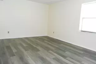 512 Sharon Garden Dr, Woodbridge Township, NJ 07095 - Photo 13