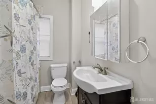 441 S Clinton Street S, East Orange, NJ 07018 - Photo 19