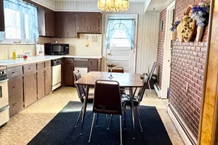 107 Zoar Pl, Middlesex, NJ 08846 - Photo 3