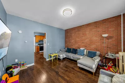 64 Comstock Street, New Brunswick, NJ 08901 - Photo 3