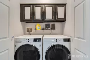 130 Magee Ct, East Brunswick Township, NJ 08816 - Photo 21