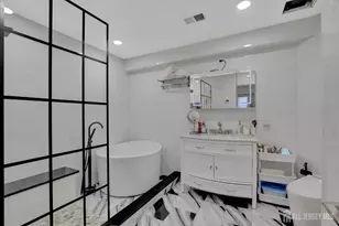 75 Winthrop Rd, Monroe Township, NJ 08831 - Photo 23