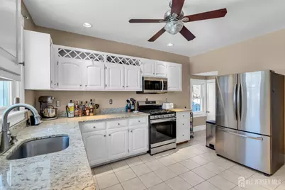 589 Mountain Avenue, Bound Brook, NJ 08805 - Photo 13