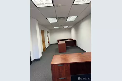 76 Main Street, Woodbridge Township, NJ 07095 - Photo 13