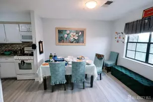 23-C Powderhorn Ct, Woodbridge Township, NJ 07095 - Photo 3