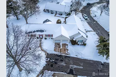 628 Windsor Way #B, Monroe Township, NJ 08831 - Photo 37