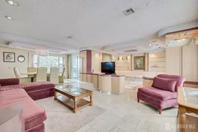 628 Windsor Way #B, Monroe Township, NJ 08831 - Photo 9