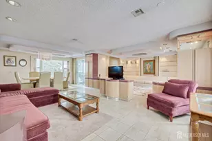 628 Windsor Way, Monroe Township, NJ 08831 - Photo 9