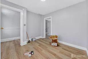 11 N Willow St, Trenton, NJ 08608 - Photo 9