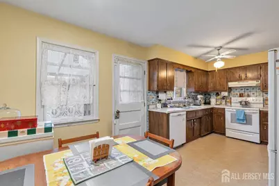 12 Lake Avenue, Franklin Township, NJ 08873 - Photo 9