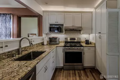 25 Colburn Road, East Brunswick Township, NJ 08816 - Photo 15