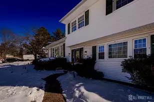 25 Colburn Rd, East Brunswick Township, NJ 08816 - Photo 5