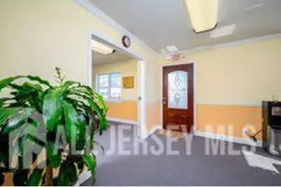 279 Amboy Avenue, Woodbridge Township, NJ 07095 - Photo 15