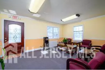 279 Amboy Avenue, Woodbridge Township, NJ 07095 - Photo 11