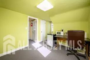 279 Amboy Ave, Woodbridge Township, NJ 07095 - Photo 25