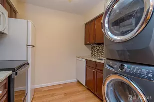 70-10 Prospect St, Metuchen, NJ 08840 - Photo 9