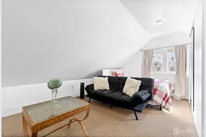 696 Hanson Avenue, Perth Amboy, NJ 08861 - Photo 13