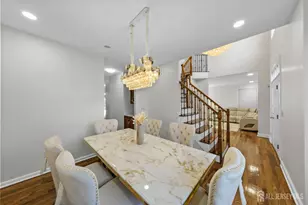 46 Pin Oak Dr, North Brunswick Township, NJ 08902 - Photo 5