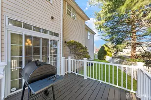 46 Pin Oak Dr, North Brunswick Township, NJ 08902 - Photo 23