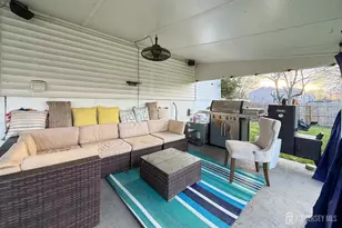 339 Middle Rd, Hazlet Township, NJ 07730 - Photo 15