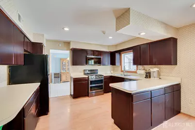 5 Woodmere Road, North Brunswick Township, NJ 08902 - Photo 17