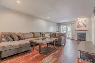 33 Vandeventer Ct, Sayreville, NJ 08872 - Photo 5