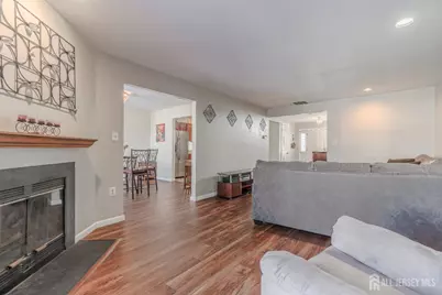 33 Vandeventer Court, Sayreville, NJ 08872 - Photo 7