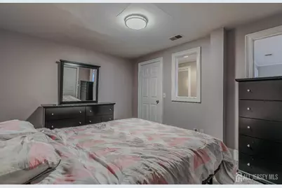 33 Vandeventer Court, Sayreville, NJ 08872 - Photo 21