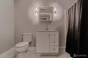 33 Vandeventer Ct, Sayreville, NJ 08872 - Photo 21