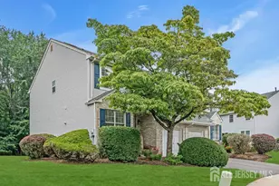 28 Hawthorn Dr, Edison, NJ 08820 - Photo 11