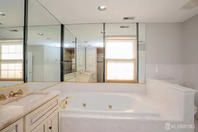 5 Fairmount Court, Monroe Township, NJ 08831 - Photo 19