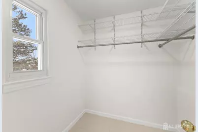 80 Glenwood Avenue, Elmwood Park, NJ 07407 - Photo 23