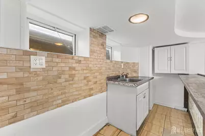 80 Glenwood Avenue, Elmwood Park, NJ 07407 - Photo 31