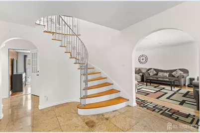 80 Glenwood Avenue, Elmwood Park, NJ 07407 - Photo 15