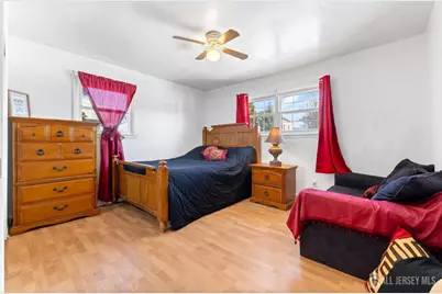 107 Boulevard West Boulevard, Old Bridge Township, NJ 07735 - Photo 23