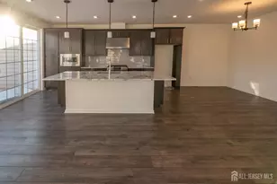 601 Charleston Dr NE, Monroe Township, NJ 08831 - Photo 7