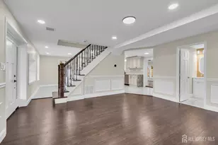 537 S Atlantic Ave, Aberdeen Township, NJ 07747 - Photo 17