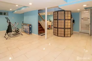 62 Hillcrest Ave, Edison, NJ 08817 - Photo 25