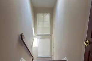 92 Gate House Ln, Edison, NJ 08820 - Photo 5