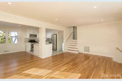 40 Essex Avenue, Metuchen, NJ 08840 - Photo 7