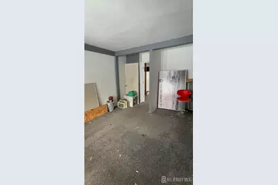 39 W 40 Street, Bayonne, NJ 07002 - Photo 3